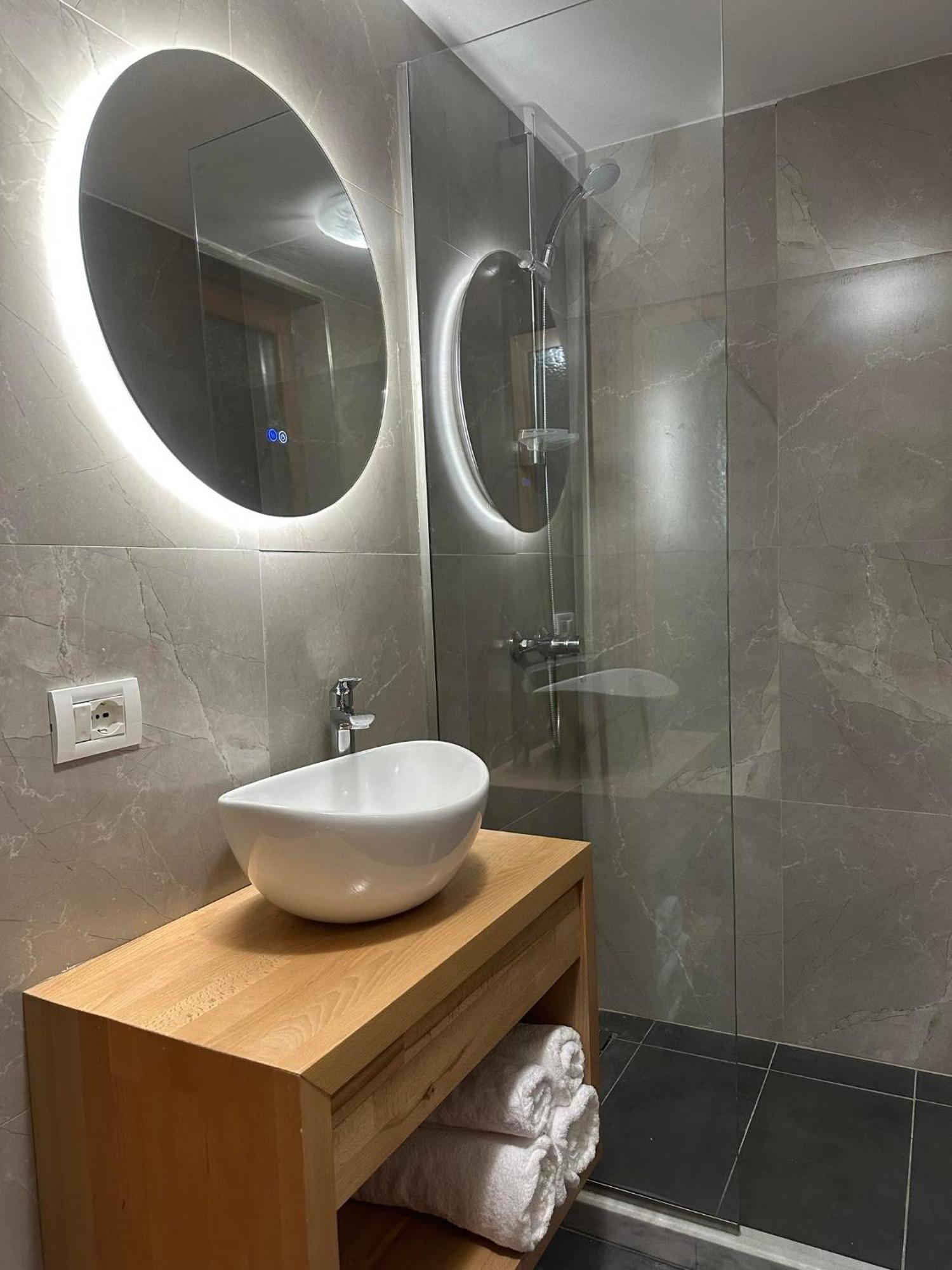 Valter & Drita'S Guesthouse Тети Экстерьер фото
