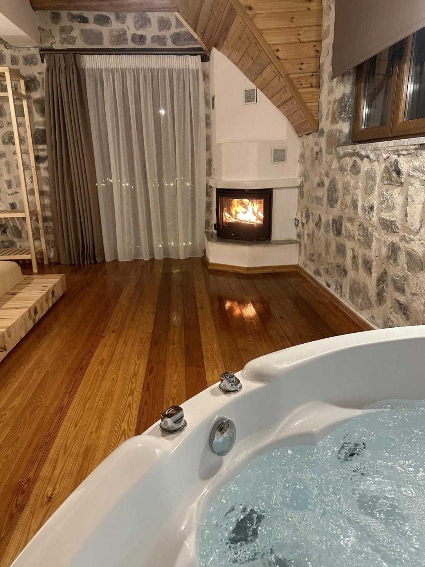 Valter & Drita'S Guesthouse Тети Экстерьер фото