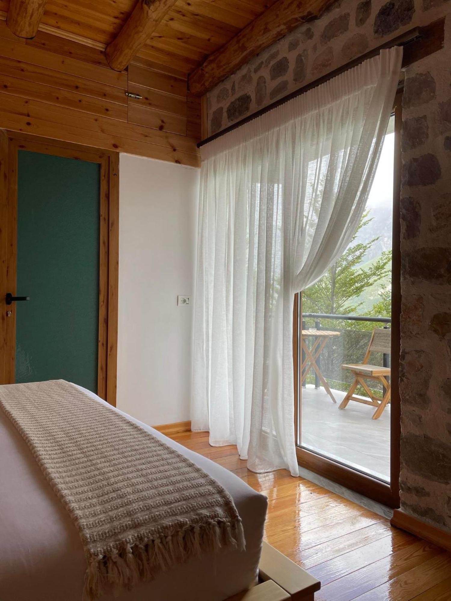 Valter & Drita'S Guesthouse Тети Экстерьер фото