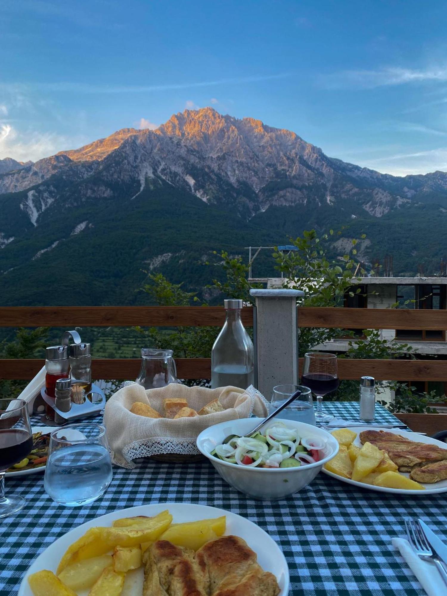Valter & Drita'S Guesthouse Тети Экстерьер фото